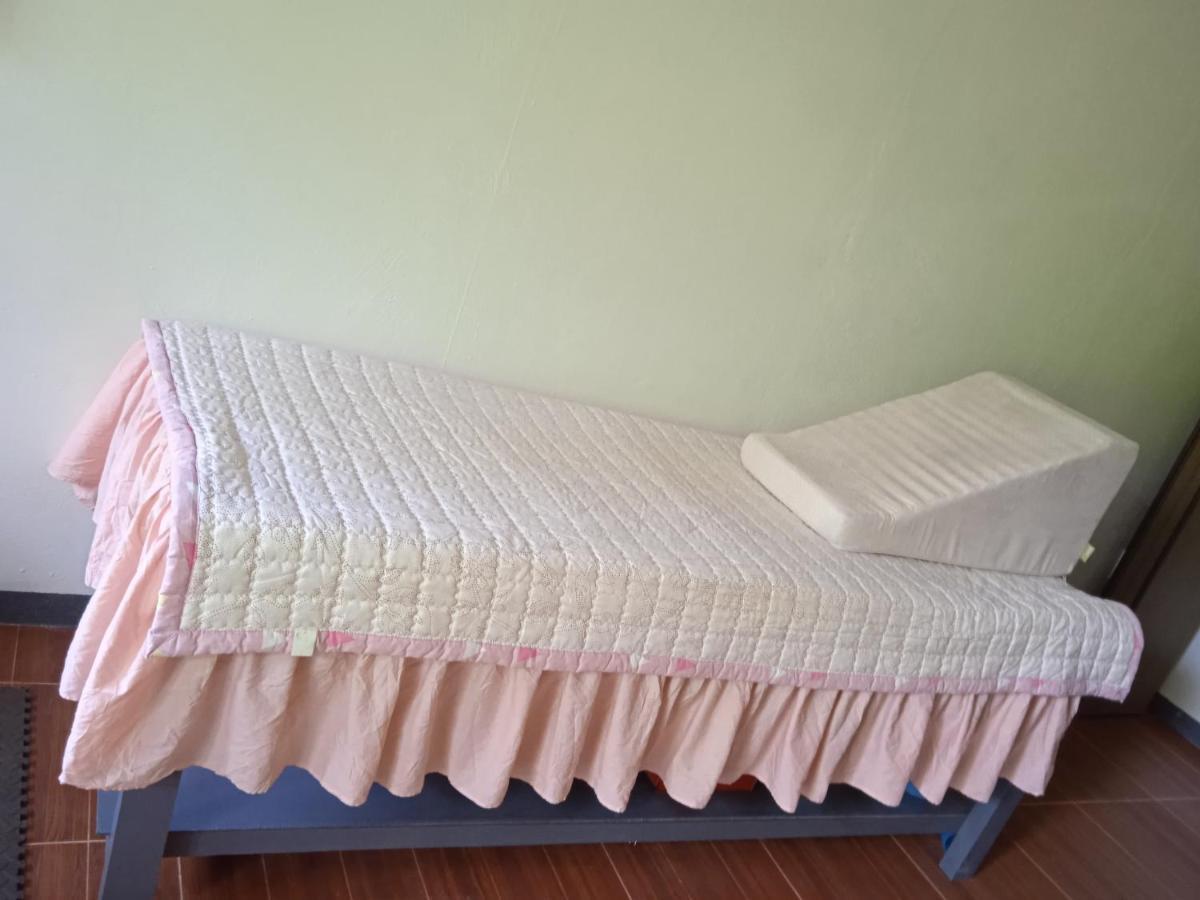 Sarah'S Garden Bnb & Spa Panzió Clarin  Kültér fotó