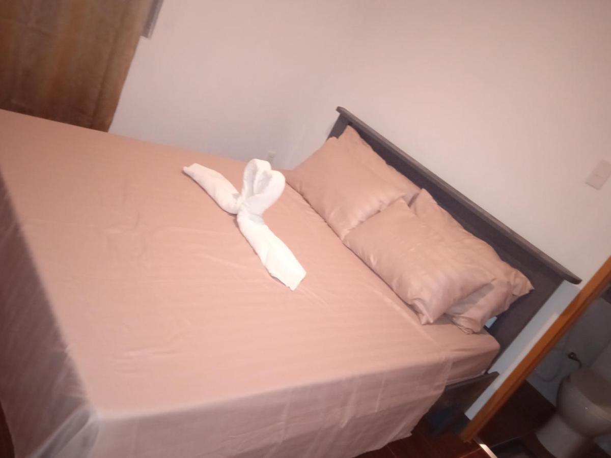 Sarah'S Garden Bnb & Spa Panzió Clarin  Kültér fotó
