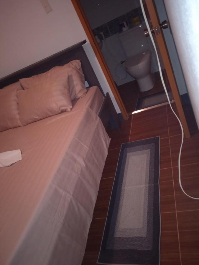 Sarah'S Garden Bnb & Spa Panzió Clarin  Kültér fotó