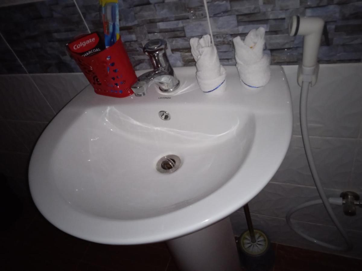 Sarah'S Garden Bnb & Spa Panzió Clarin  Kültér fotó
