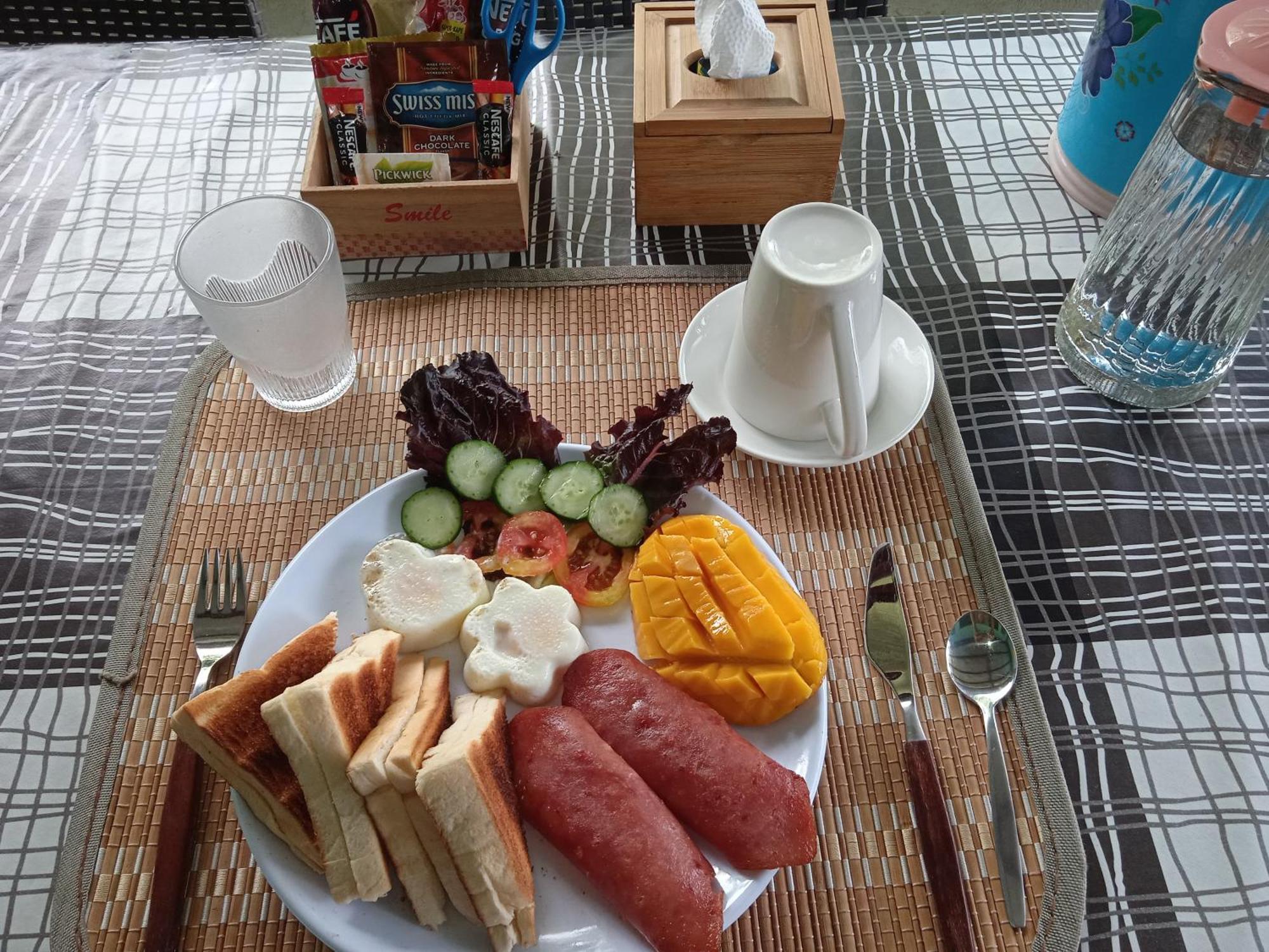 Sarah'S Garden Bnb & Spa Panzió Clarin  Kültér fotó