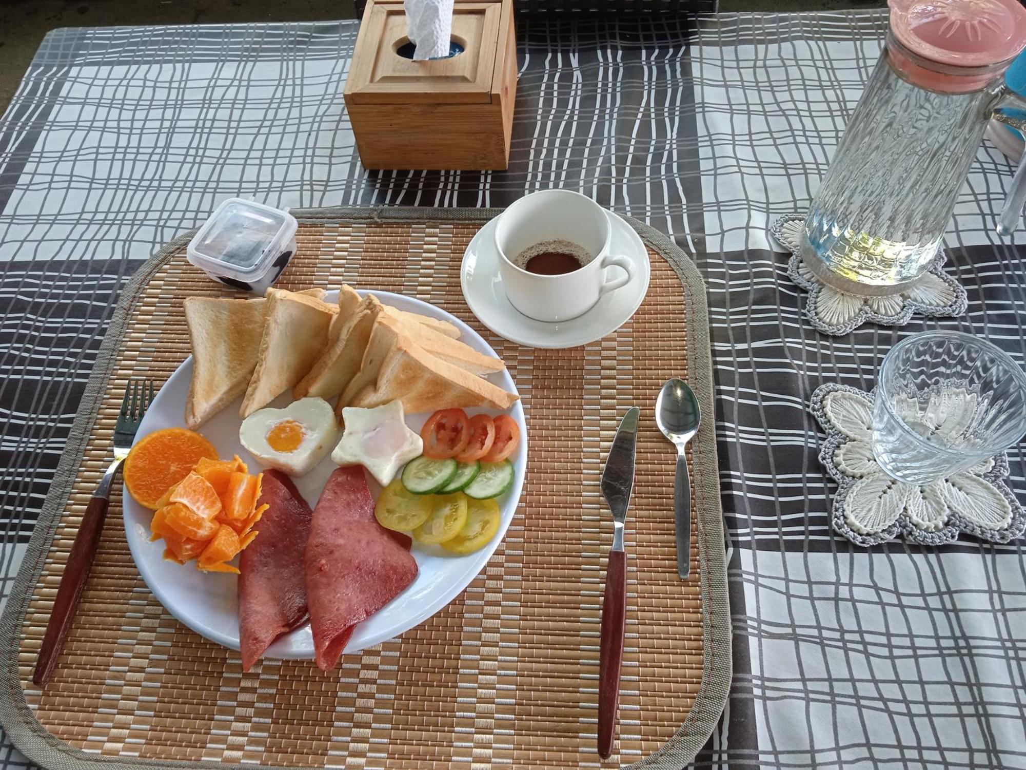 Sarah'S Garden Bnb & Spa Panzió Clarin  Kültér fotó