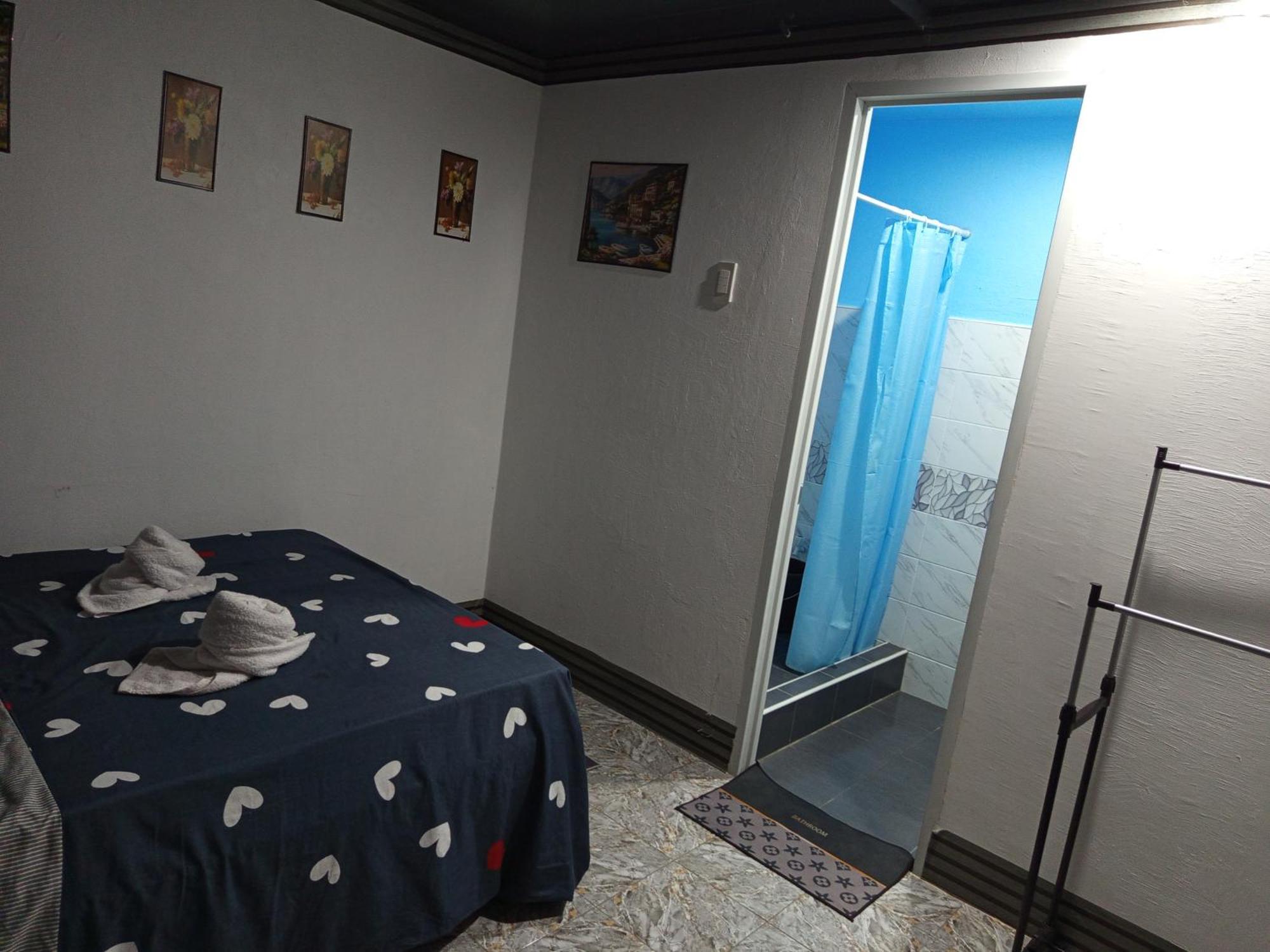 Sarah'S Garden Bnb & Spa Panzió Clarin  Kültér fotó